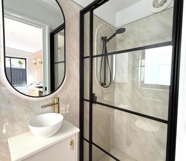 Casula House | Tiny Luxe Harmony - Relax & Rejuvenate