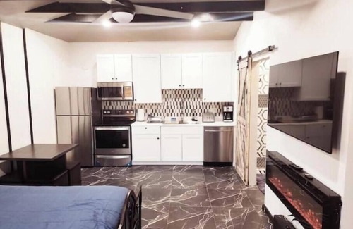 OST - South Union House | Tiny Luxury home close to UofH NRG MD