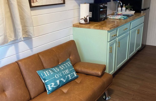 Decaturville House | Tiny River Home Perfect Getaway