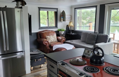 Crosslake Cabin | Tiny Slice of Heaven on Whitefish Chain of Lakes! Pontoon included!