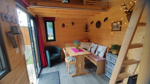 Wasigny House | Tiny somniflore