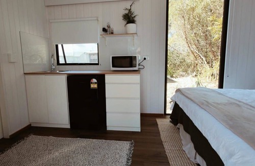 Baffle Creek House | Tiny Ubuntu Summary: