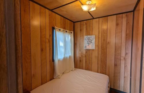Wasaga Beach House | Tiny Wood Cottage 16