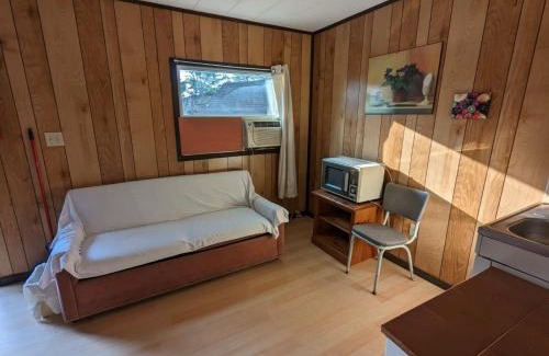 Wasaga Beach House | Tiny Wood Cottage 20