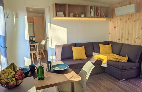 Wemding House | Tinyhaus am See by Interhome