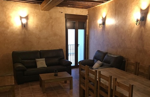 Horche House | TIO MORA RURAL HOUSE, special for children and 40 minutes from Madrid