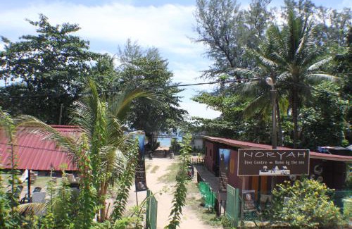 Tekek Bed & Breakfast | Tioman Cabana Bed & Breakfast