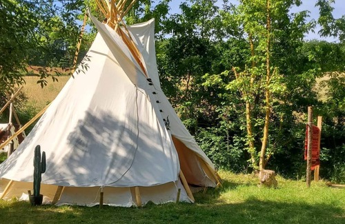 Moulayres Cabin | Tipi des Apaches