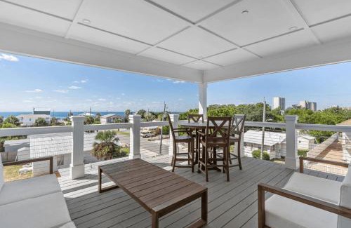 Bid-a-wee Beach House | Tipsea Turtle - AvantStay 1 Block to Gulf Pool