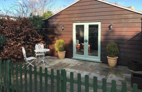 Trowbridge House | Tiptoe