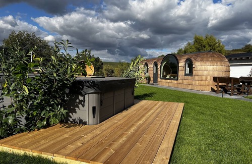 Bundorf House | Tirolian Lodge South, whirlpool, sauna, campfire