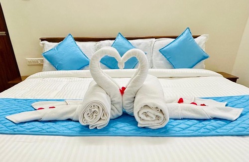 Tirupati Apartment | Tirupati Homestay-Free Break fast- Ragunatha Resorts - 3BHK AC Apartments - Flyover to Alipiri gate - WiFi - Android TV - - Easy access to visit all Temples