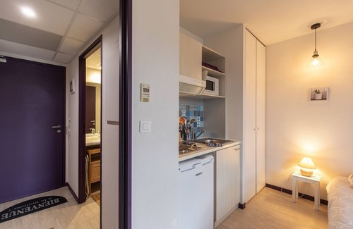 Lourdes Apartment | Tithome 1 - Gare, centre ville, vue montagne et château