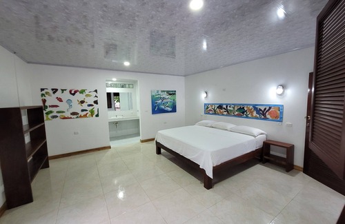 Rosario Islands Cabin | Title Barracuda 1 Charming Island Cabin-Isla Grande EH Islas del Rosario.