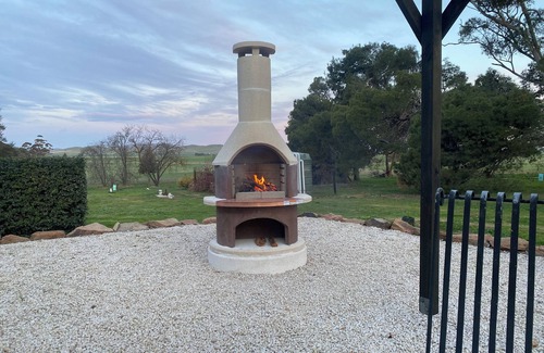 Hallett House | Tiverina Park - Luxury Rural Escape. Your next getaway!
