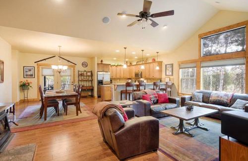 McCall House | TJ'S MOUNTAIN HAUS by Casago McCall - Donerightmanagement