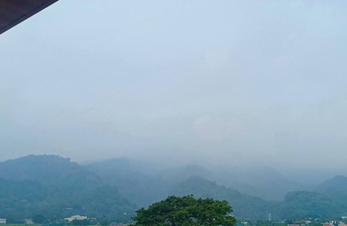 Los Banos Villa | TJM Hot Spring Villa 1, a spacious 5-bedroom, with WiFi, AC in serene Los Baños