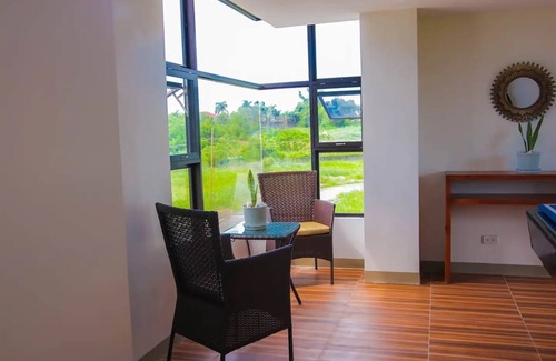Los Banos Villa | TJM Hot Spring Villa 1, a spacious 5-bedroom, with WiFi, AC in serene Los Baños
