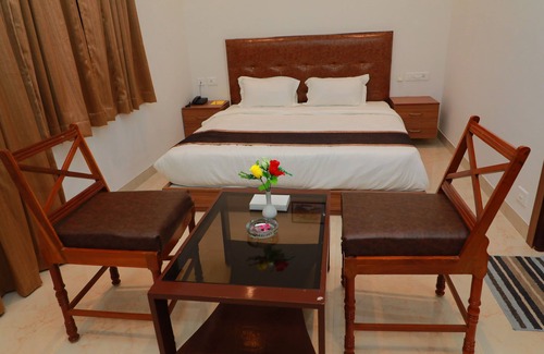 Kanchipuram Hotel | TM Inn