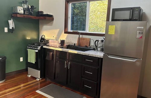 Burrell Boom Bed & Breakfast | TMT Legacy Cabin