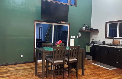 Burrell Boom Bed & Breakfast | TMT Legacy Cabin