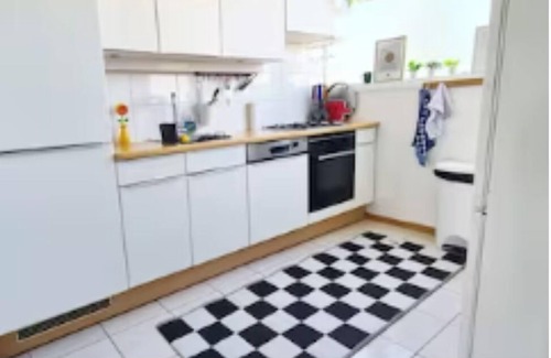 Municipality of Leiden Apartment | tnComplete 3 bedr wonderful GETAWAY available in a perfect location in LEIDEN !
