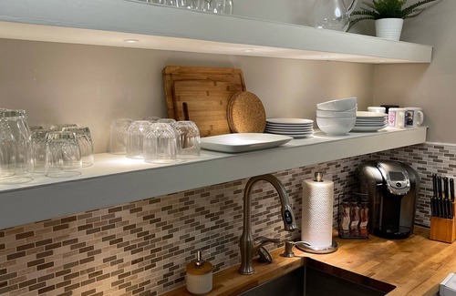 McLoughlin House | tnCozy Forest Hideaway –time to book for Fall and winter months.ntn