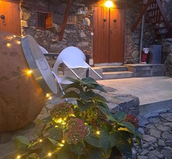 Alona House | To Apokentro