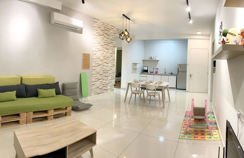 Gelugor Apartment | To feel at Home, Stay at Cozy Home