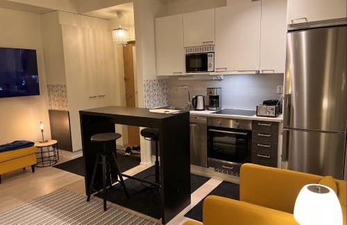 Vantaa Apartment | To LuxStudio MINERVAsuite From Helsinki Airport 6 min, to City 27min, FreeParking in Kivistöin Kivistö