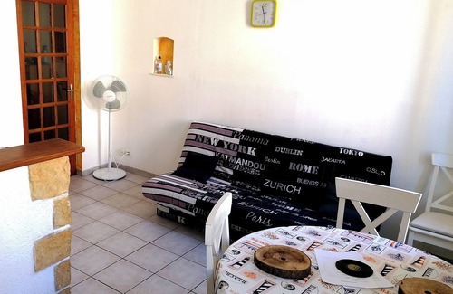 Coursan Apartment | TO SEE Very good value for money for 2 bedrooms