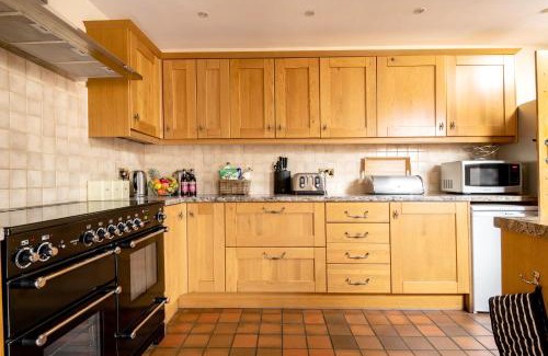 Hope Bowdler House | Toad Hall