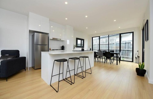 Capel Sound Apartment | Toast the Townhouse