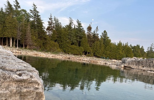 Lion's Head Cottage | Tobermory cottage, lakefront, waterfront, private beach, boat dock