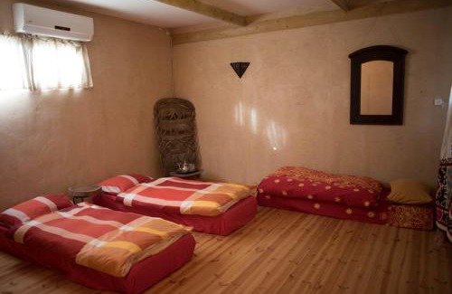 Ezuz Cabin | Tobiana Desert Lodging Negev