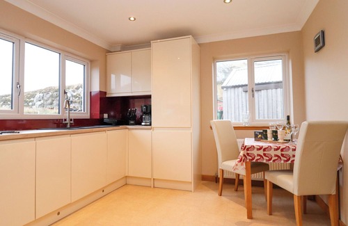 Finsbay Cottage | TOBSON, family friendly, character holiday cottage in Leverburgh