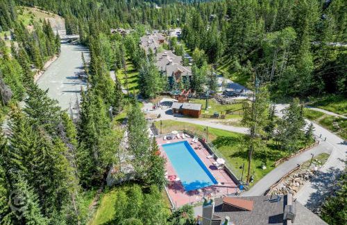 East Kootenay Apartment | Toby Creek Lodge by StayIn