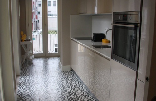 Centro / Baixa Apartment | TOC TOC YELLOW! In Porto's heart!