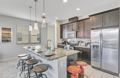 Kissimmee House | "Tocoa Bay" - Epic 4BD/3.5BA Townhome near Disney