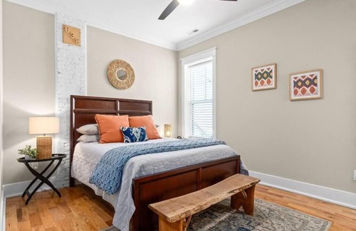 Clarksville House | Todd's Place in Downtown Clarksville (638 Madison St, #5)