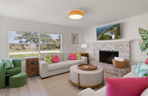 East Beach House | Toddy Cottage - 1812 Ocean Road