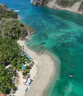 Puntarenas Apartment | Todo incluido en Yate a Isla Tortuga con habitacion de hotel en Puntarenas