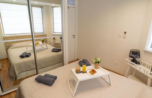 Hristo Botev Apartment | Todor Vlaykov Apartment, 10 min walk to Varna center