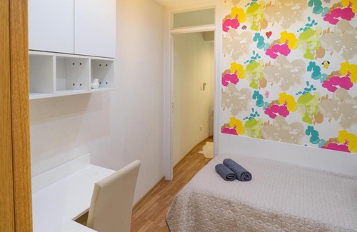 Hristo Botev Apartment | Todor Vlaykov Apartment, 10 min walk to Varna center