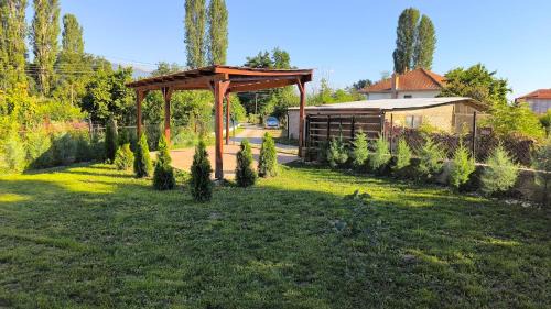 Southwestern Region Villa | Todoroski House