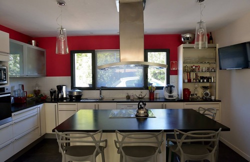 Quimiac Villa | TOEN BIHAN, family home with swimming pool, close to beaches (100 m)