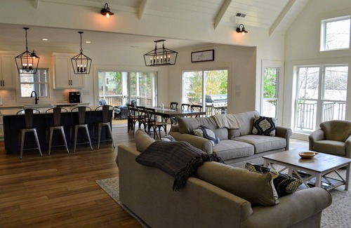 Morristown House | Toes in the Water at Lake Gaston - Lake Front Custom Home on Large Cove