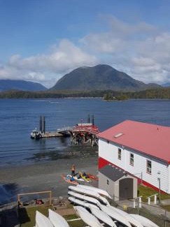 Tofino Hotel | Tofino Paddlers Inn