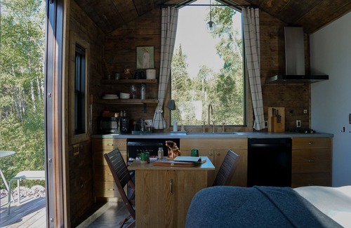 Tofte Cabin | Tofte Trails Private Vacation Rental Cabin with King Bed, Kitchen & Bathroom