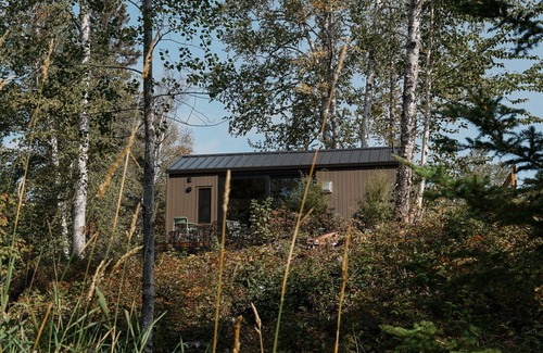 Tofte Cabin | Tofte Trails Private Vacation Rental Cabin with King Bed, Kitchen & Bathroom